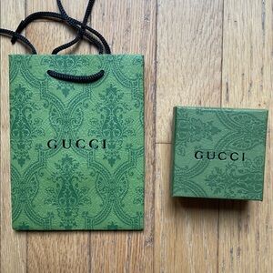Gucci Green Gift Bag and Box Set